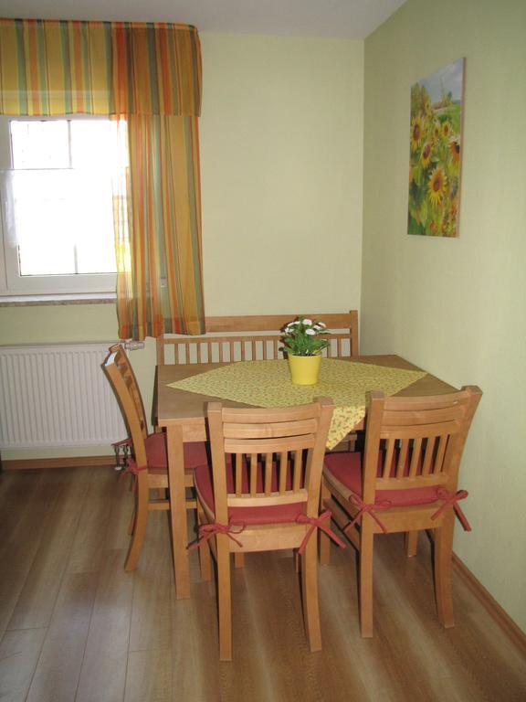Stollenklause Apartment Hormersdorf  Room photo