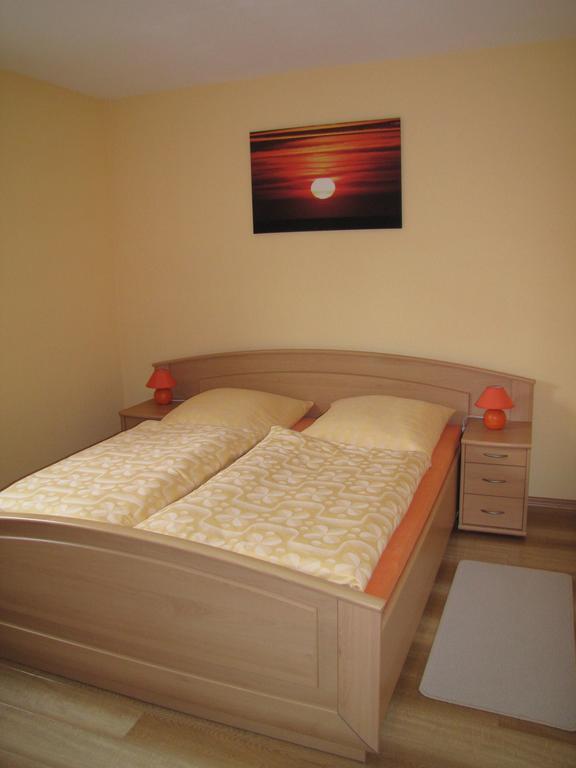 Stollenklause Apartment Hormersdorf  Room photo